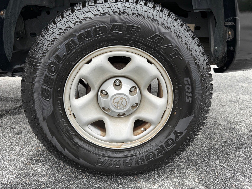2014 Toyota Tacoma Image 24