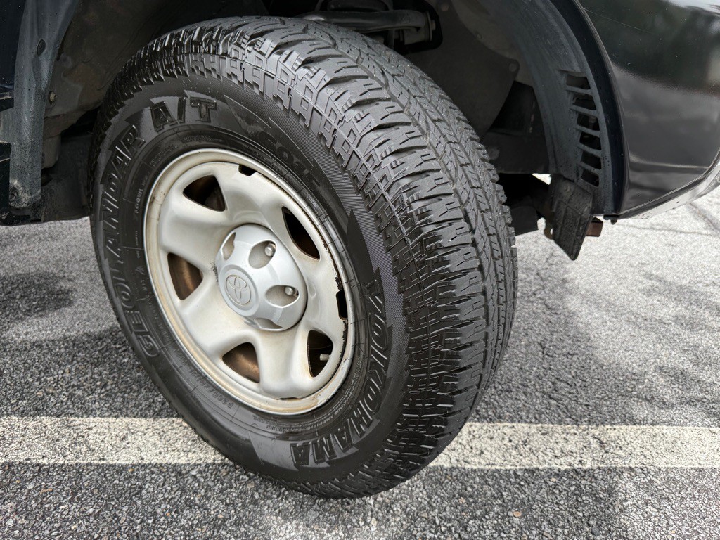 2014 Toyota Tacoma Image 27