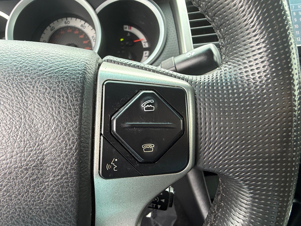 2014 Toyota Tacoma Image 34