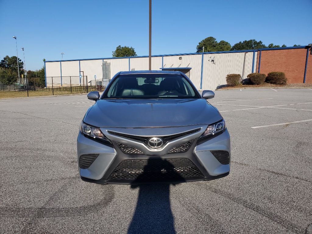 2018 Toyota Camry Image 2