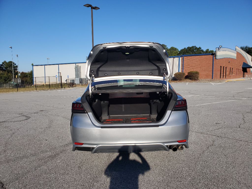 2018 Toyota Camry Image 13