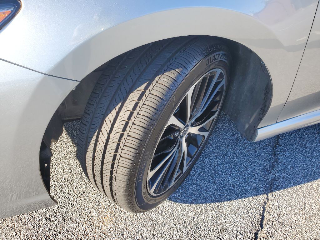 2018 Toyota Camry Image 22