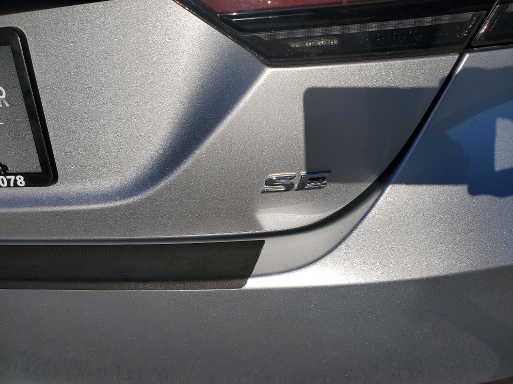 2018 Toyota Camry Image 23