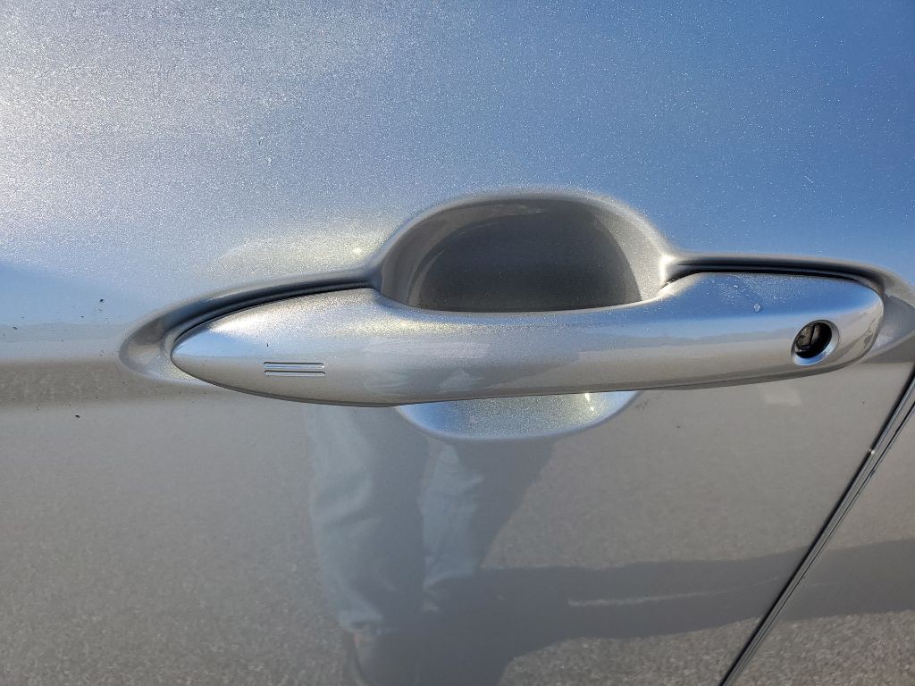 2018 Toyota Camry Image 24