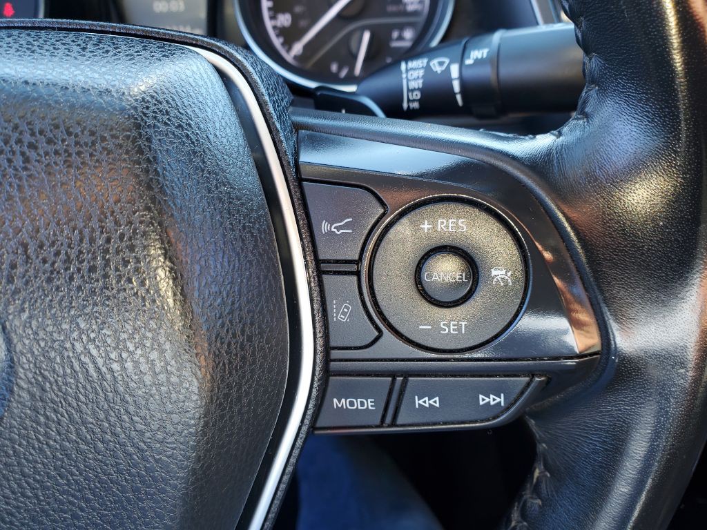 2018 Toyota Camry Image 30