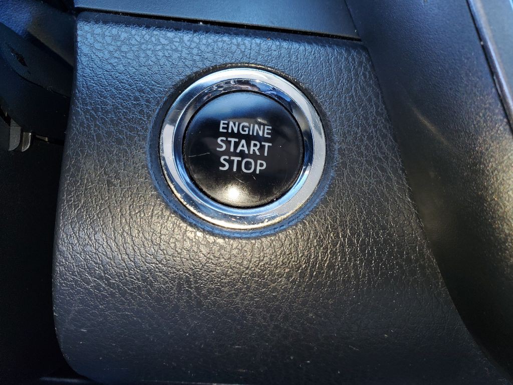 2018 Toyota Camry Image 33