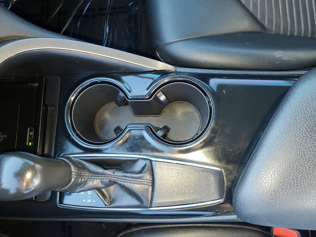 2018 Toyota Camry Image 35