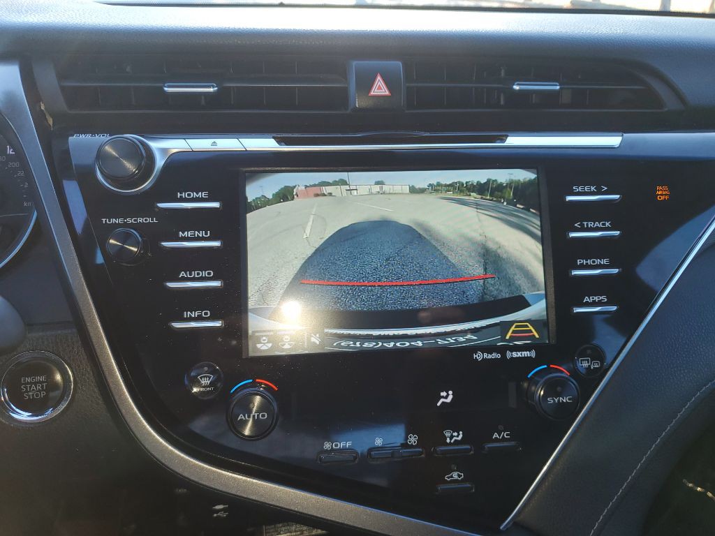 2018 Toyota Camry Image 43