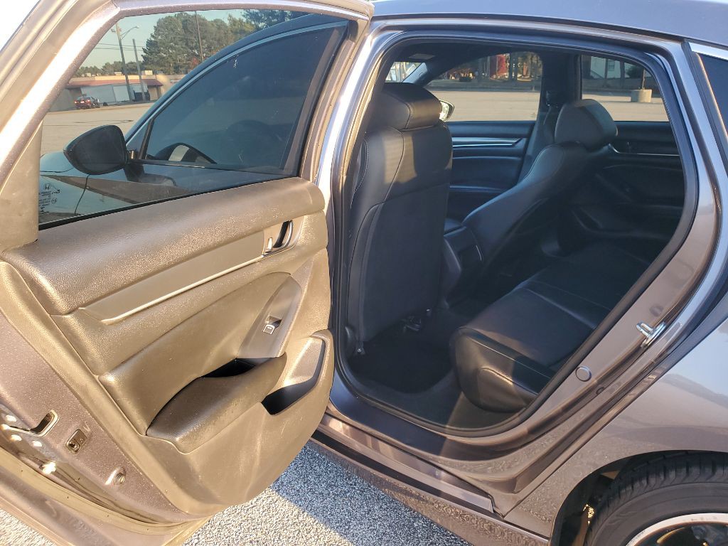 2020 Honda Accord Image 11