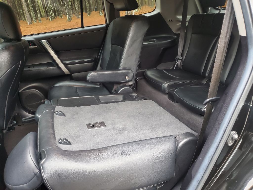2013 Toyota Highlander Image 14