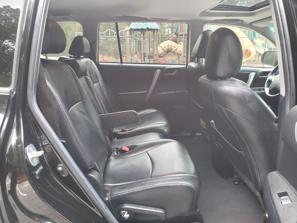 2013 Toyota Highlander Image 17