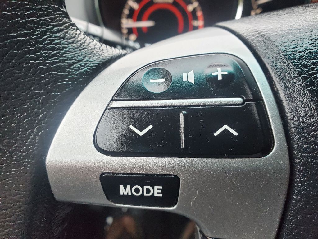 2013 Toyota Highlander Image 32