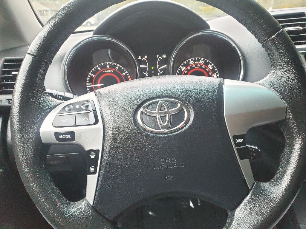 2013 Toyota Highlander Image 34