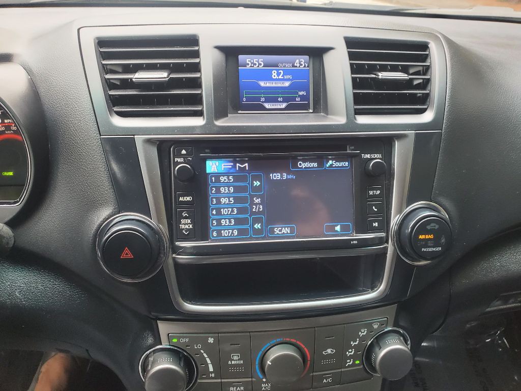 2013 Toyota Highlander Image 41