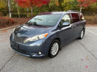 Image for 2016 Toyota Sienna XLE ID: 6919668