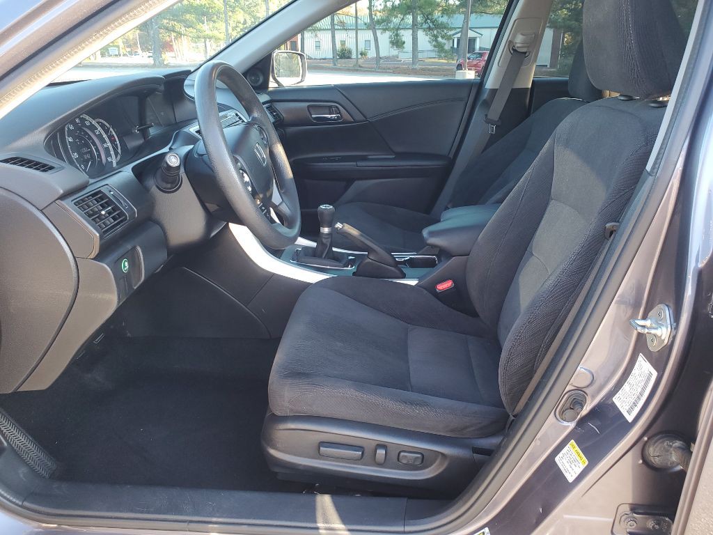 2013 Honda Accord Image 10