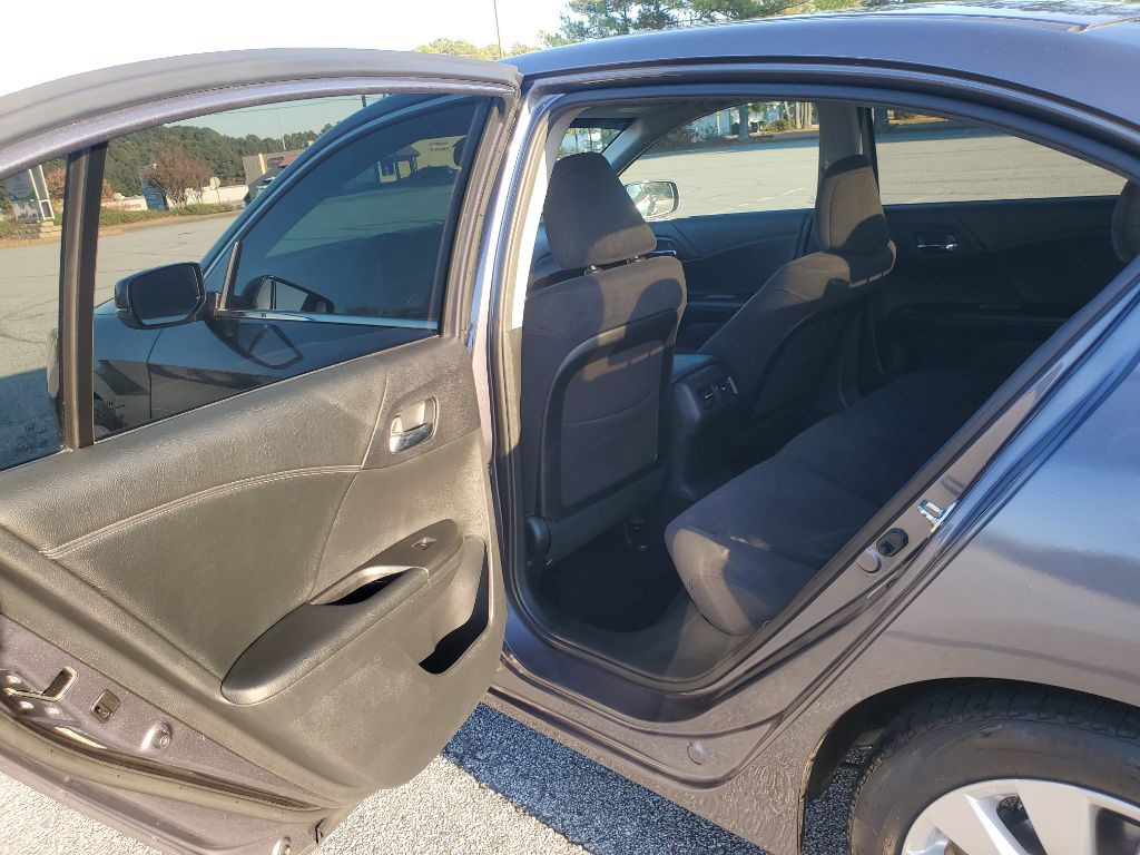 2013 Honda Accord Image 11