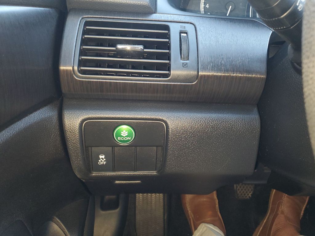 2013 Honda Accord Image 40