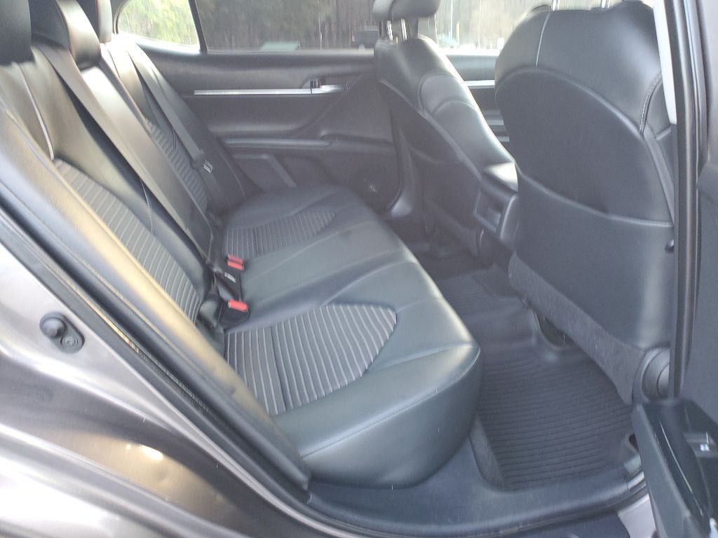 2020 Toyota Camry Image 15