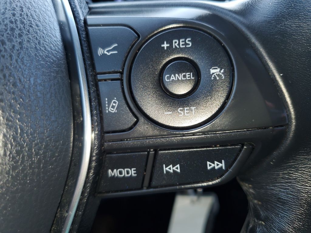 2020 Toyota Camry Image 27