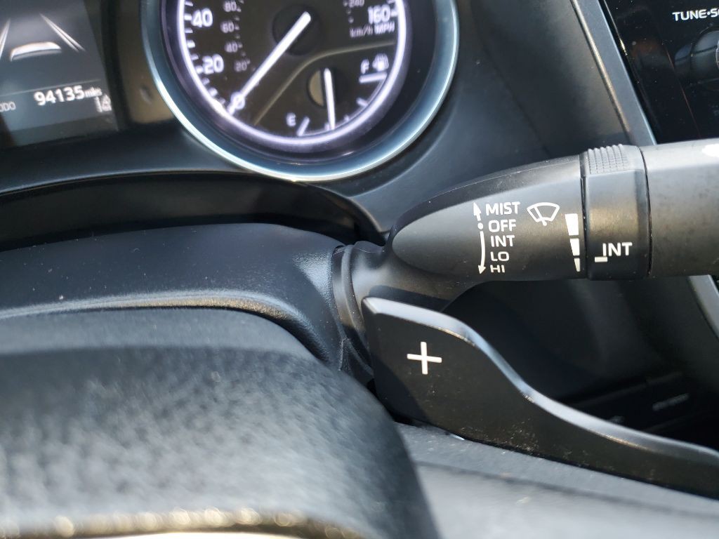 2020 Toyota Camry Image 30