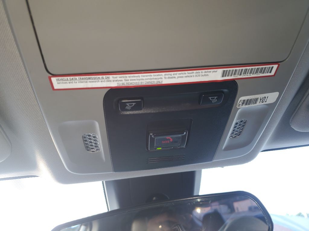 2020 Toyota Camry Image 38