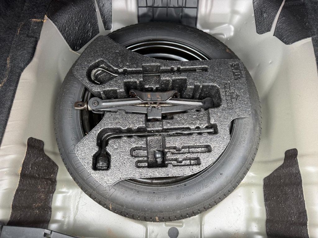 2015 Honda Civic Image 24