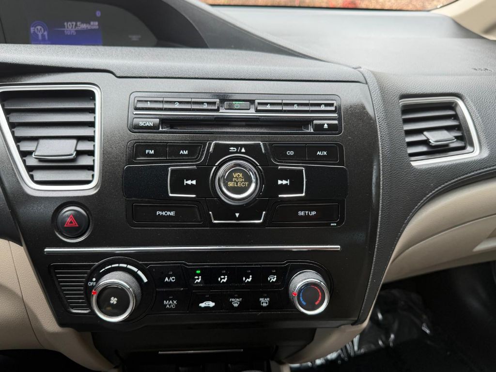 2015 Honda Civic Image 38