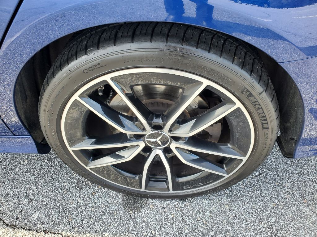 2019 Mercedes-Benz C-Class Image 19