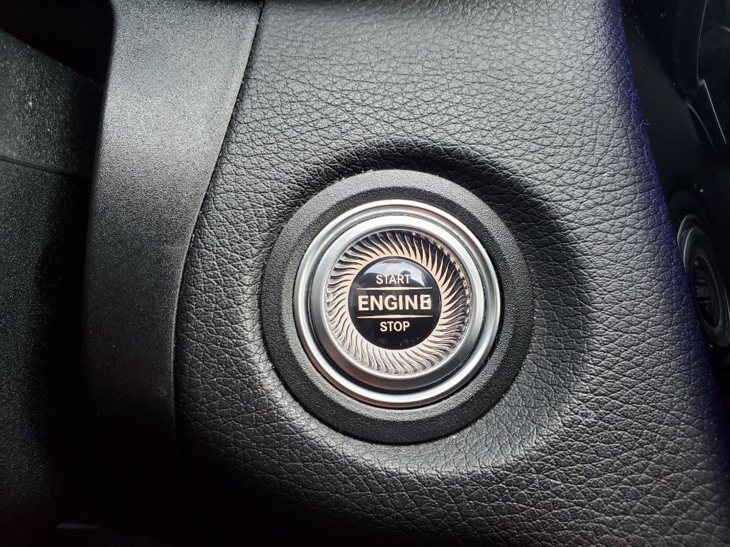 2019 Mercedes-Benz C-Class Image 40