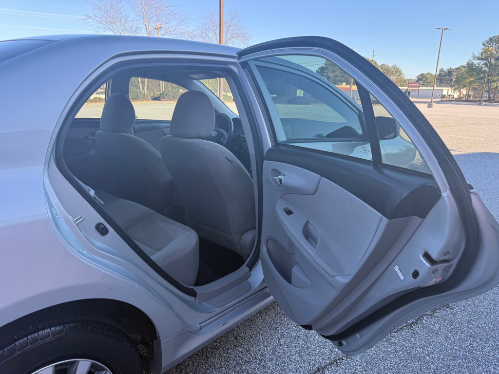 2012 Toyota Corolla Image 14