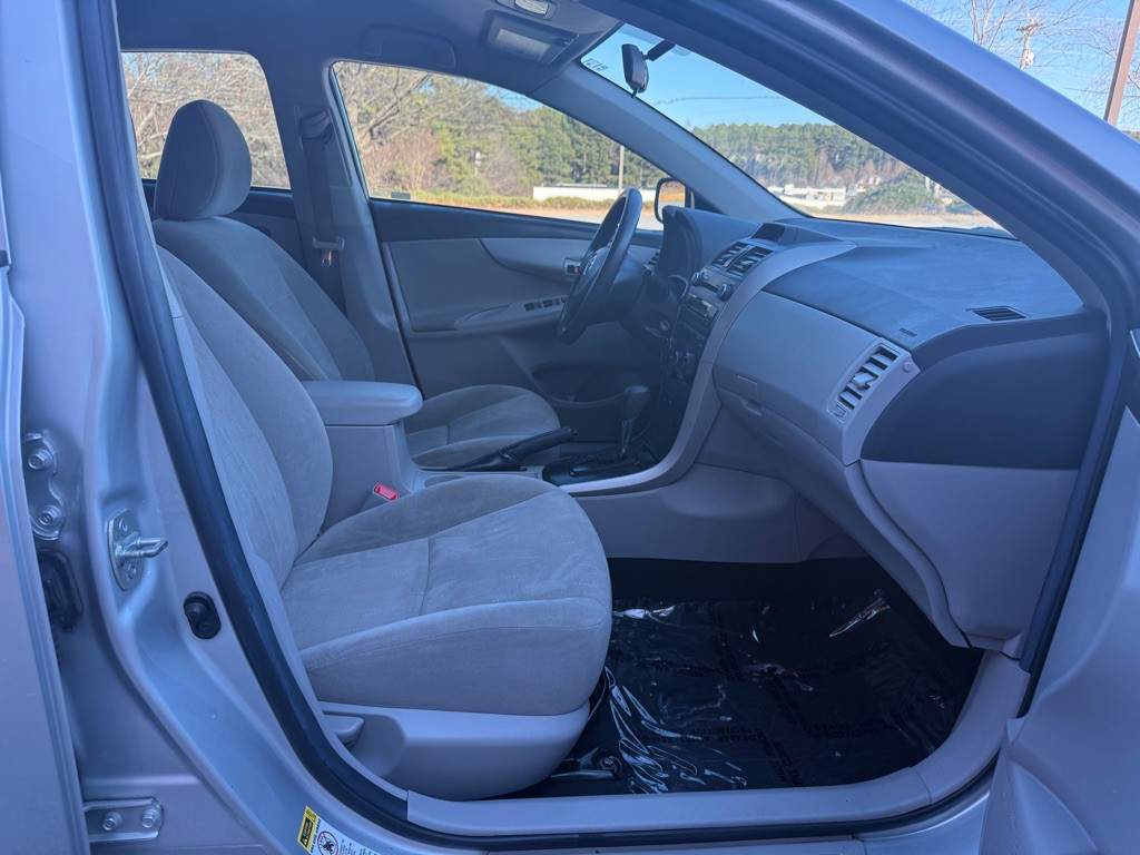 2012 Toyota Corolla Image 17