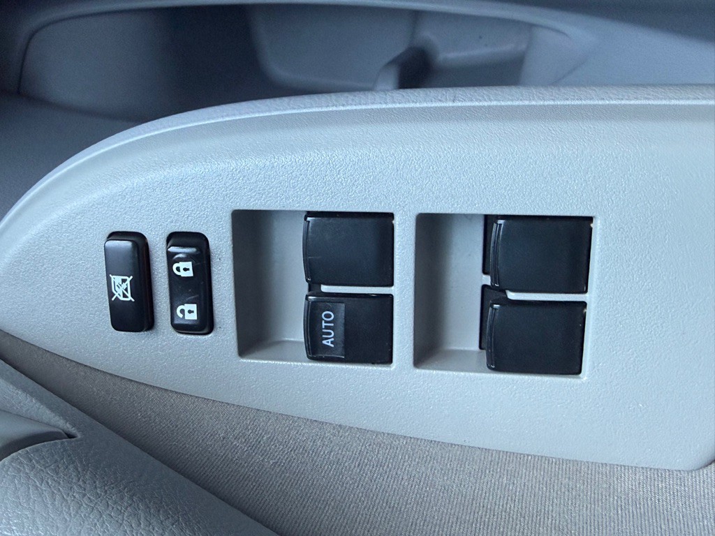 2012 Toyota Corolla Image 31