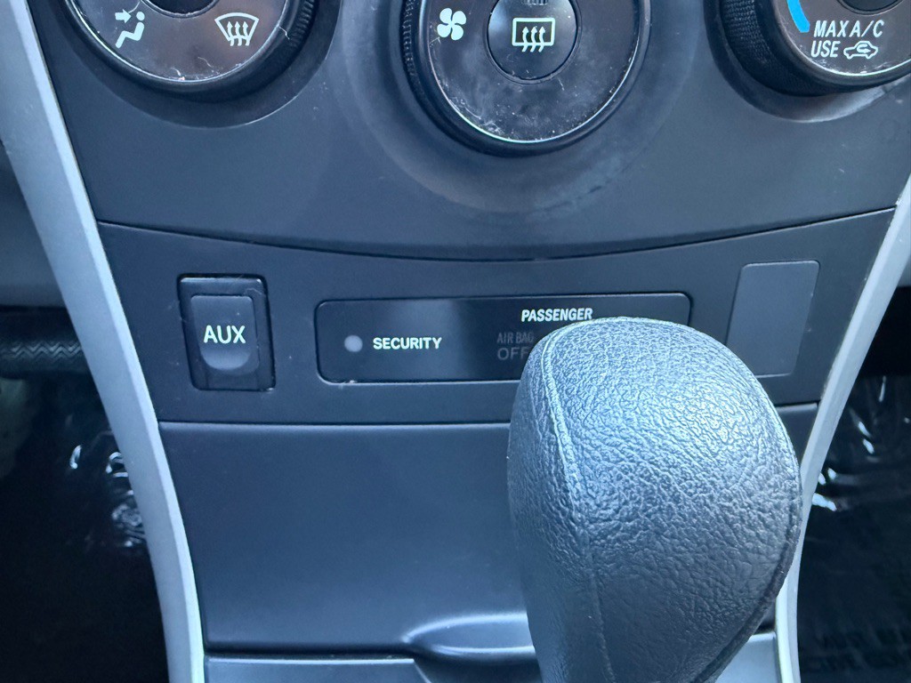 2012 Toyota Corolla Image 34