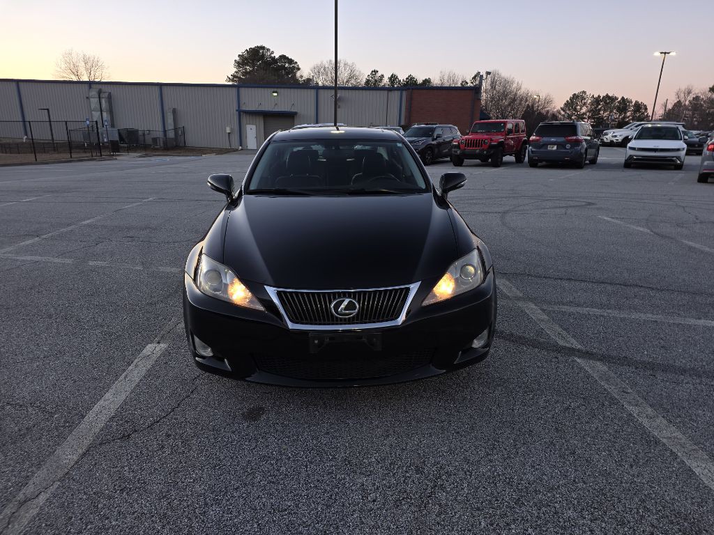 2010 Lexus IS Image 2