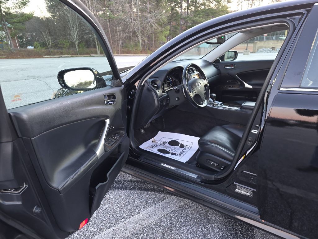 2010 Lexus IS Image 9