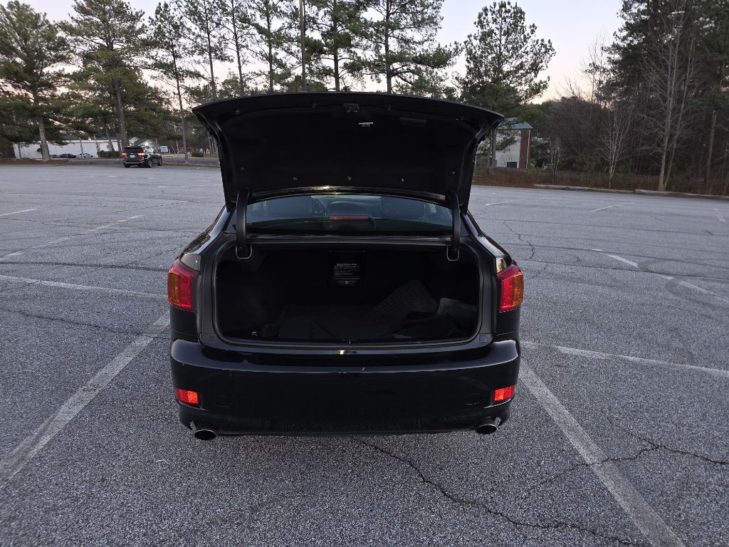 2010 Lexus IS Image 13