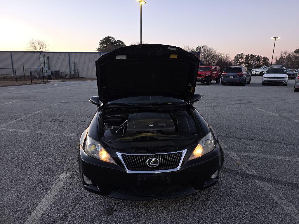 2010 Lexus IS Image 18