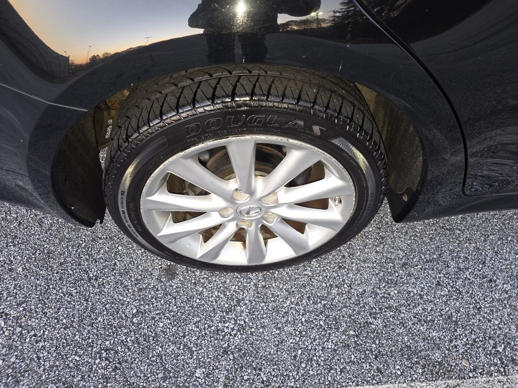 2010 Lexus IS Image 19