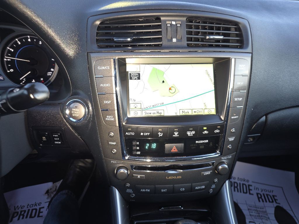 2010 Lexus IS Image 35