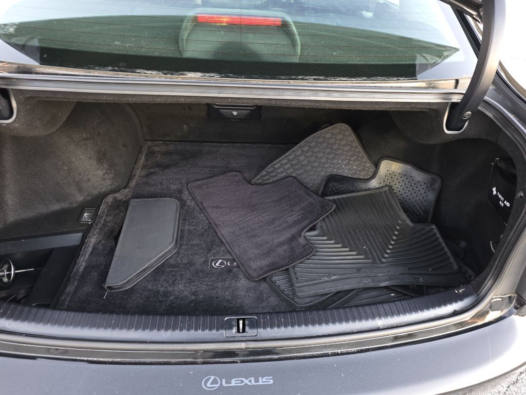 2010 Lexus IS Image 45