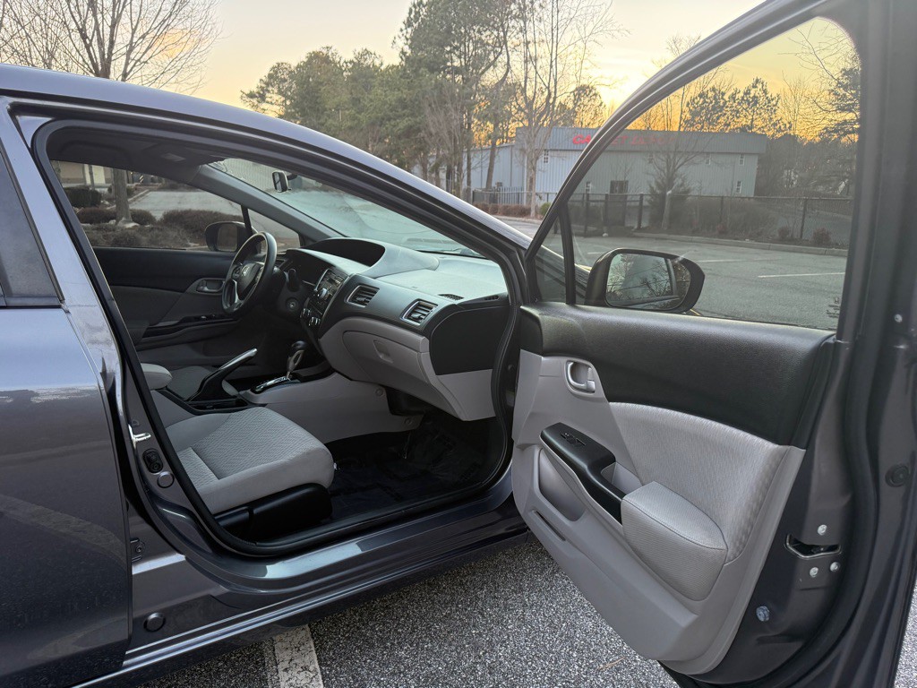 2014 Honda Civic Image 18