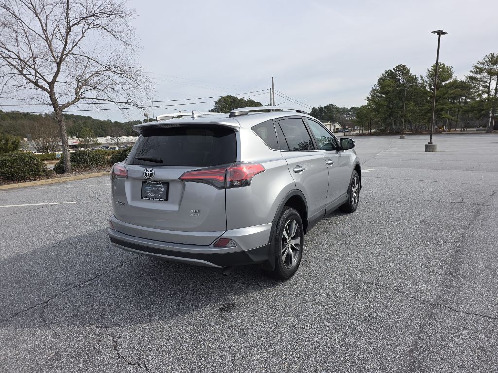 2017 Toyota Rav4 Image 7