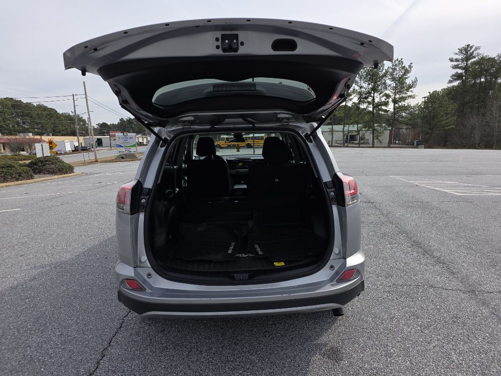 2017 Toyota Rav4 Image 14