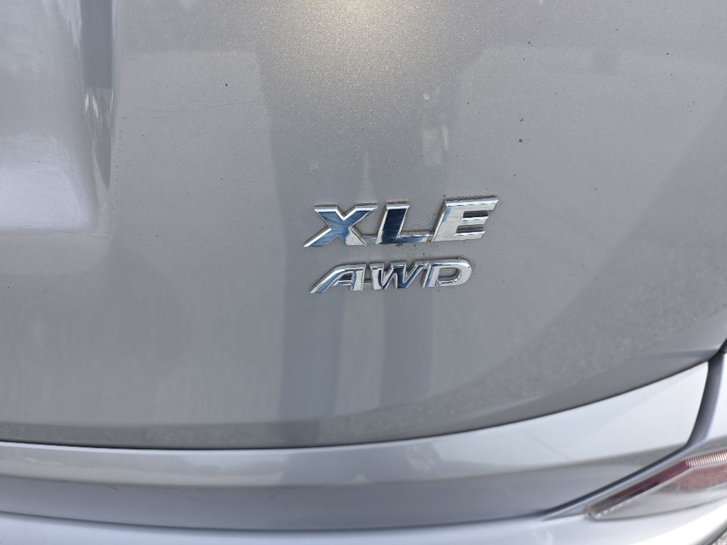 2017 Toyota Rav4 Image 25