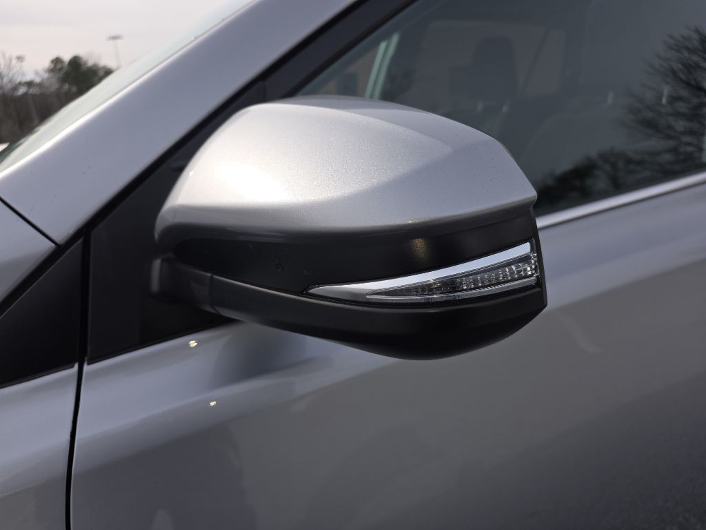 2017 Toyota Rav4 Image 26