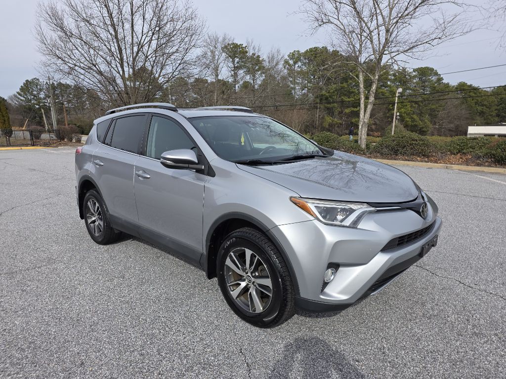 2017 Toyota Rav4 Image 3