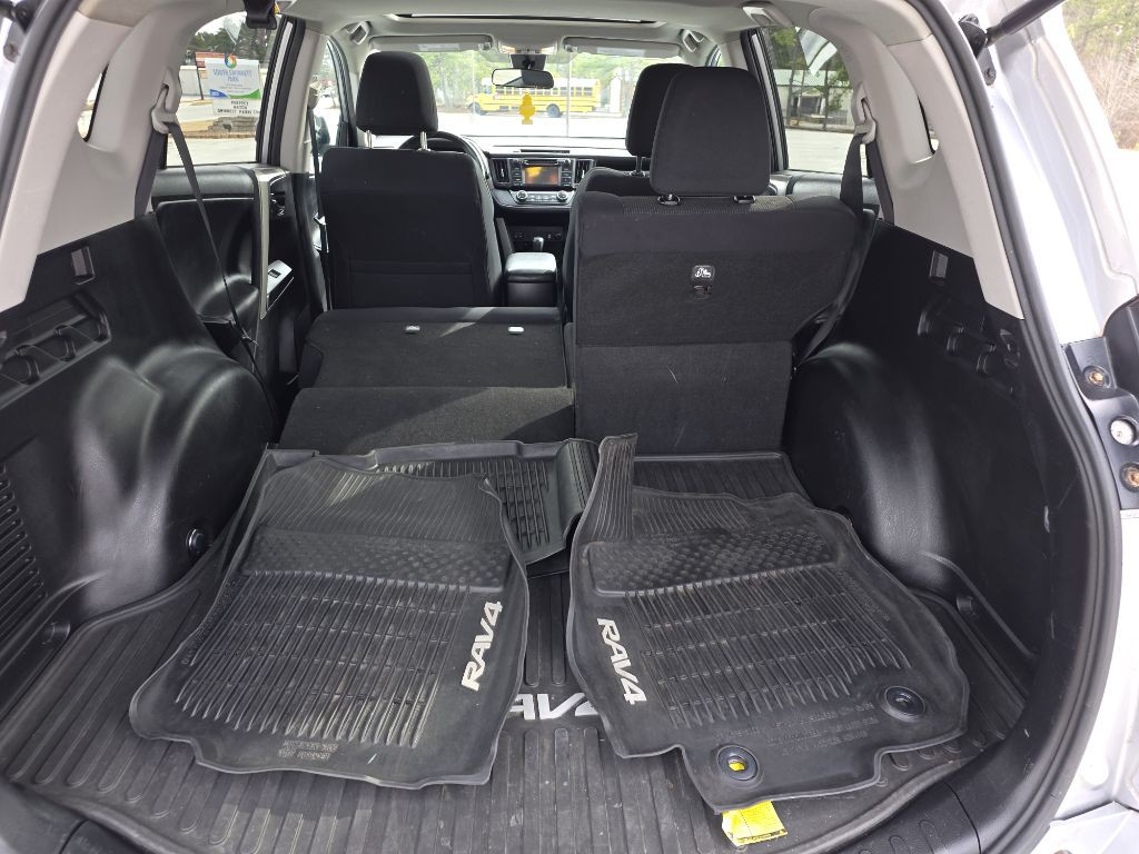 2017 Toyota Rav4 Image 44