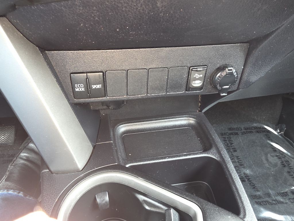 2017 Toyota Rav4 Image 48