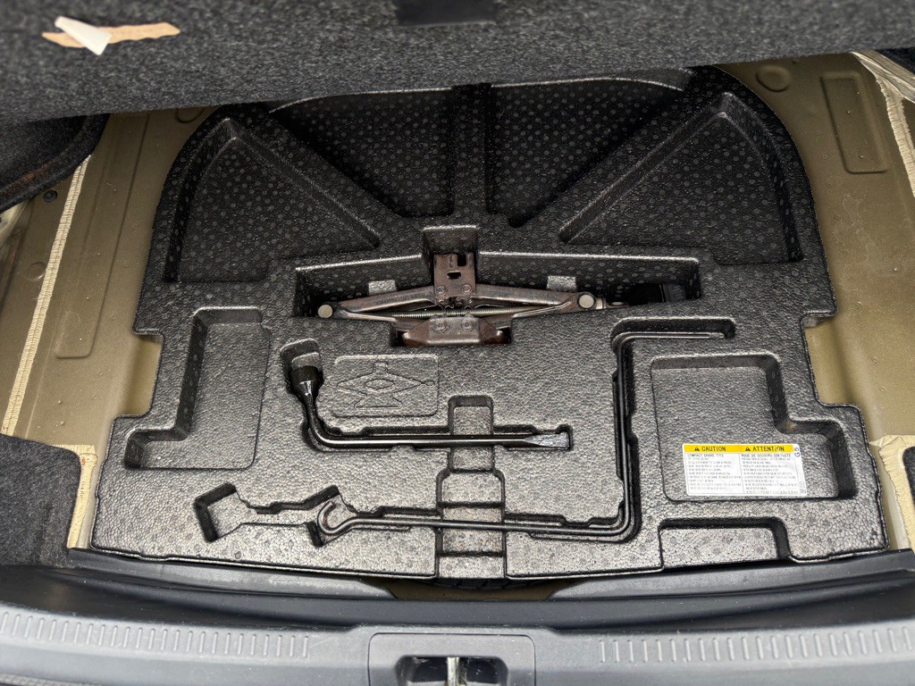 2017 Toyota Camry Image 42